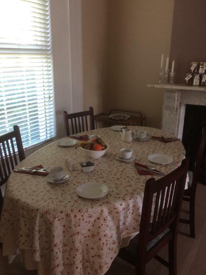 Dilis Go Brath Bed and Breakfast Tramore Eksteriør billede