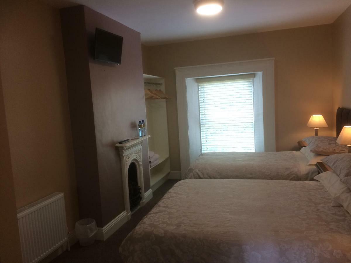 Dilis Go Brath Bed and Breakfast Tramore Eksteriør billede